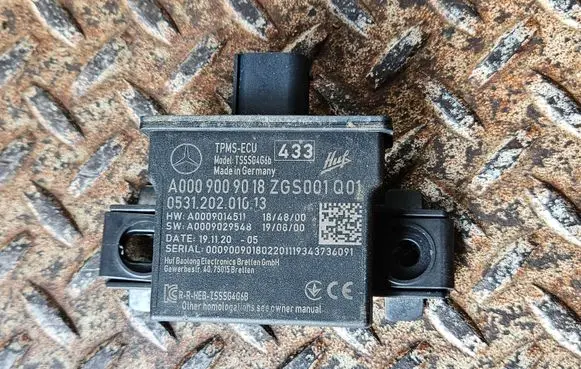 Mercedes-Benz A W177 Tire pressure control unit A0009009018