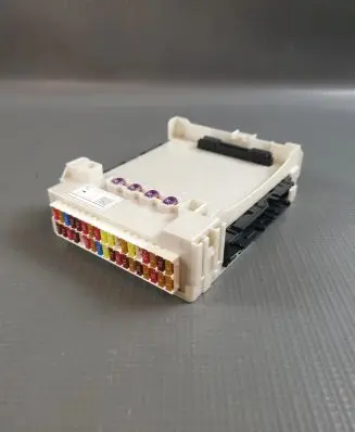 Toyota RAV 4 (XA50) BSM Control unit 8273042890