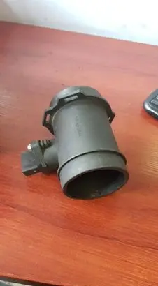 BMW 7 E38 Mass air flow meter 1433566