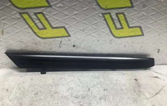 Lexus RX 300 Other front door trim element 6778148050 6778148080
