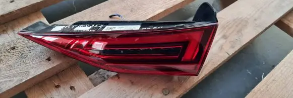 Audi A3 8Y Tailgate rear/tail lights 8Y0945308