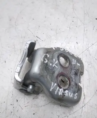 Rear door upper hinge