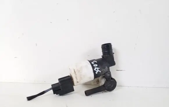 Volvo V60 Windscreen/windshield washer pump 31253220