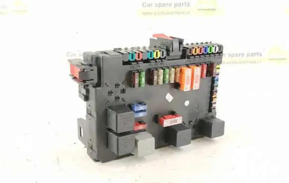 Mercedes-Benz S W221 Fuse box set 2219006902 2219067000