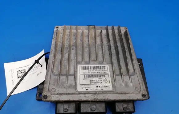 Nissan Note (E11) Engine control unit/module 9U30D 8200399038 8200619409