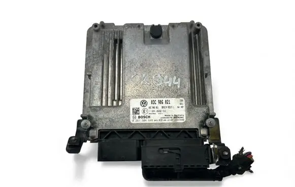 Volkswagen PASSAT B6 Engine control unit/module ECU 03C906021 0261S04448