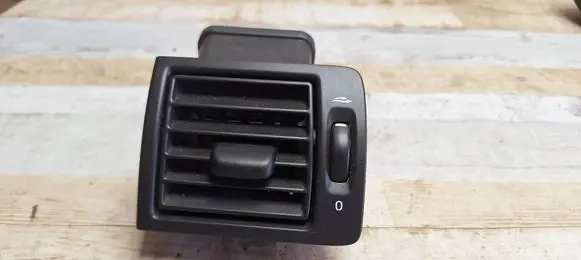 Volvo C30 Dashboard side air vent grill/cover trim 30715098 290307C2