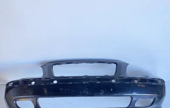 Volvo V70 Front bumper