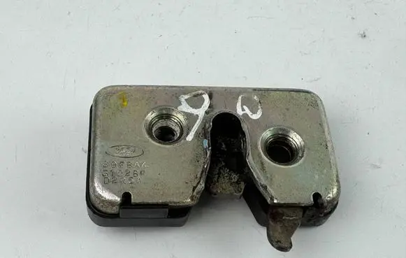 Ford Fiesta Tailgate/trunk/boot lock/catch/latch 89FBA4 D2R5A 3102BF