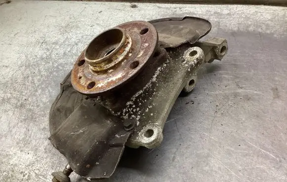 Volvo S60 Front wheel hub