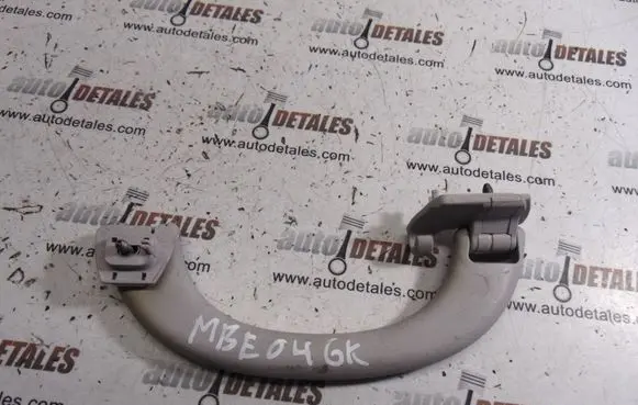 Mercedes-Benz E W211 Rear interior roof grab handle A2118100151