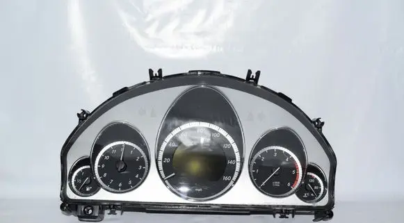 Mercedes-Benz E W212 Speedometer (instrument cluster) a2129002010