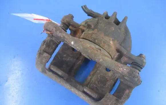 Mitsubishi Space Star Front brake caliper