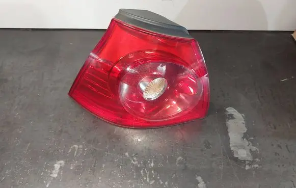 Volkswagen Golf V Rear/tail lights 1K6945095E