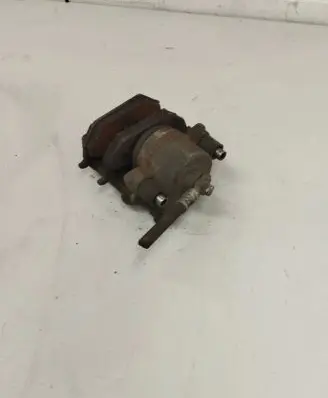 Volkswagen Golf IV Front brake caliper
