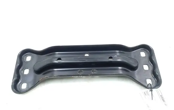 Mercedes-Benz C W204 Engine mounting bracket A2042420201