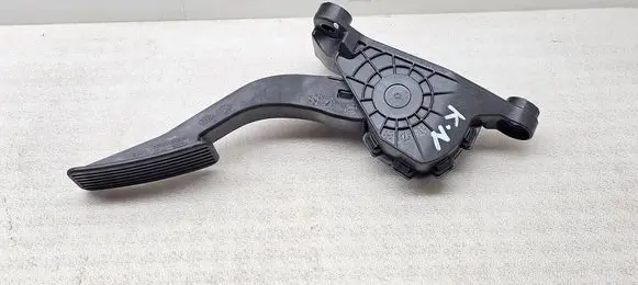 KIA Niro Accelerator throttle pedal 32700AT210 TAVB0078