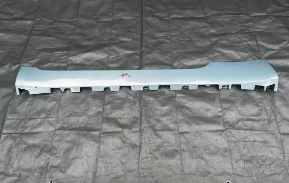 Fiat 500E Foot area side trim 