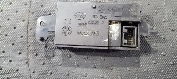 Antenna control unit