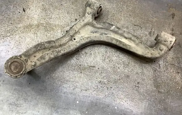 Rear upper control arm/wishbone