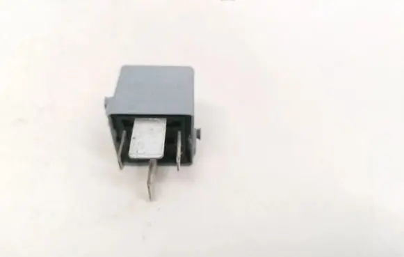 Mercedes-Benz ML W164 Other relay A0025422619 V23134-J52-X361