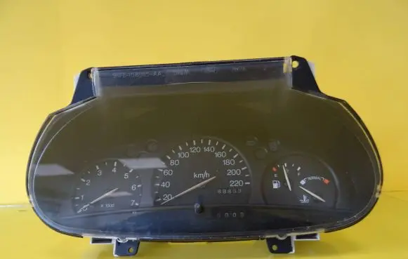 Ford Escort Speedometer (instrument cluster) 96FB10B885AA 96FB10C956BA