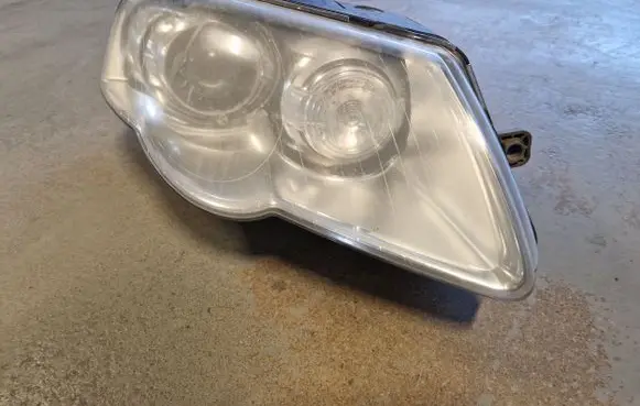 Volkswagen PASSAT B6 Headlight/headlamp 3C0941752K