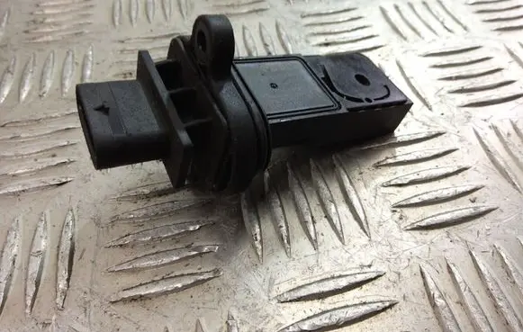 BMW 5 F10 F11 Mass air flow meter 7566990
