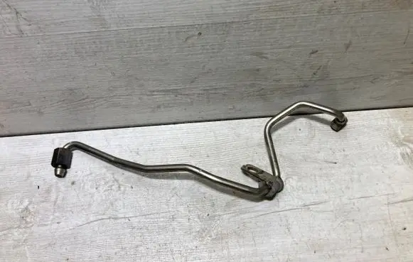Audi A4 S4 B9 Turbo turbocharger oiling pipe/hose 04l145771h