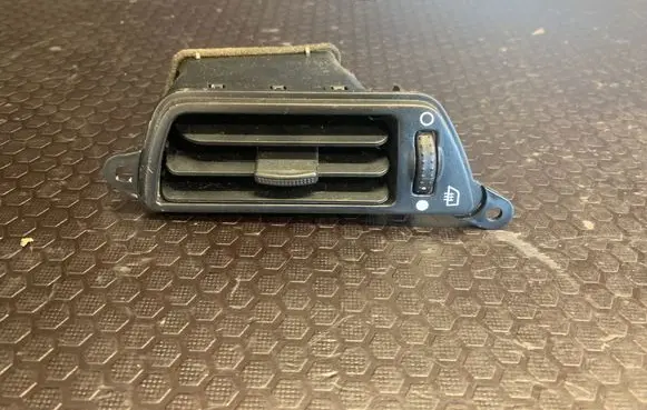 Ford S-MAX Dash center air vent grill 6M21U246W02 CZ9HA