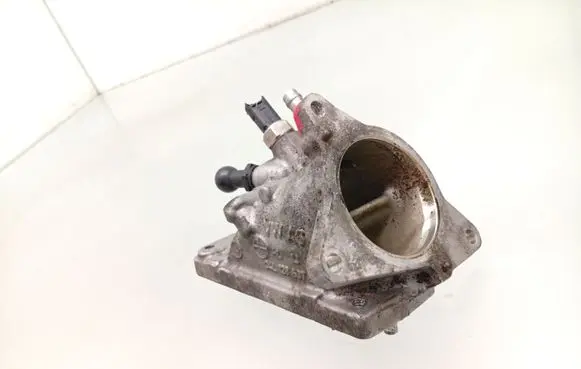 Volkswagen Golf VII Air intake duct part 04L128637B
