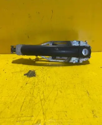 Volkswagen Polo IV 9N3 Front door exterior handle/bracket 380837885K