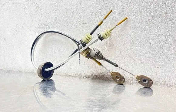 Opel Meriva A Gear shift cable linkage 24461921119