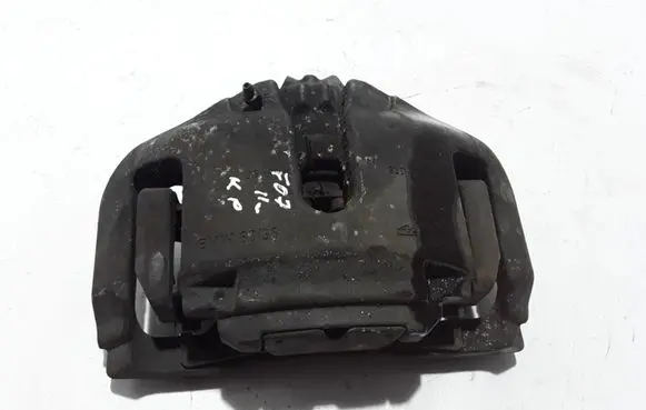 BMW 5 GT F07 Front brake caliper 6786817