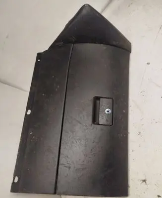 Volkswagen Golf IV Glove box 790009099