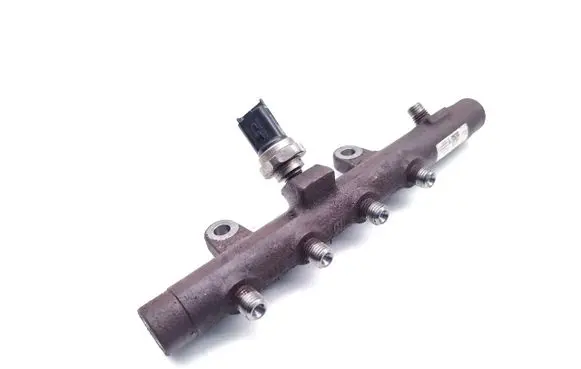 Nissan Qashqai Fuel main line pipe 8200296867 5WS40154 8200815617