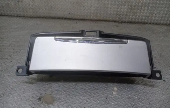 Ashtray (front)