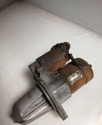 Nissan X-Trail T30 Starter motor 233008h500