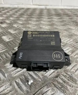 Audi A4 S4 B8 8K Gateway control module 8T0907468R 8T0907468H