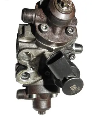 Mercedes-Benz S W222 Fuel injection high pressure pump A6560700001 0445010837