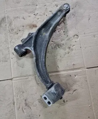 Chevrolet Cruze Front lower control arm/wishbone NOCODE