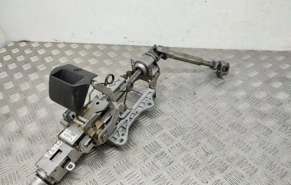 Steering wheel axle set