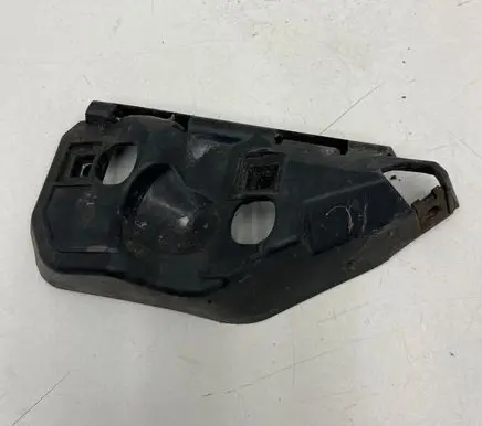 Volvo V50 Front bumper mounting bracket 31265397