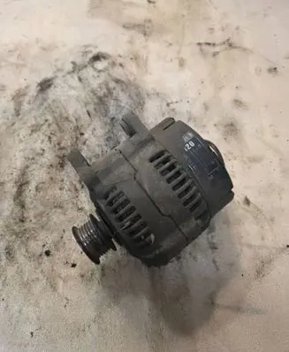 Volkswagen PASSAT B4 Generator/alternator 0123515014 028903025S