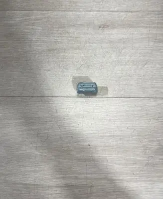 Sun visor clip/hook/bracket