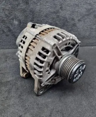 Volkswagen PASSAT B7 Generator/alternator 03L903023D 0121715071