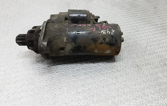 Volkswagen Golf IV Starter motor