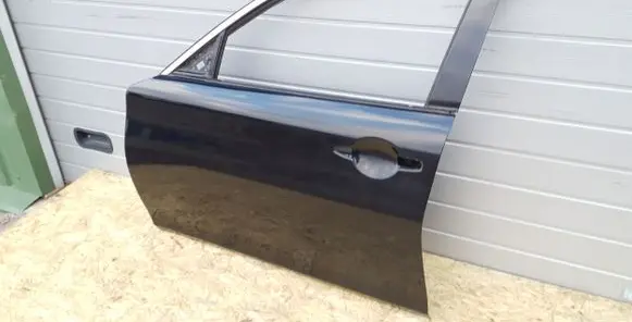 Infiniti Q70 Y51 Front door