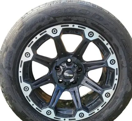Jeep Grand Cherokee (WK) R18 alloy rim 