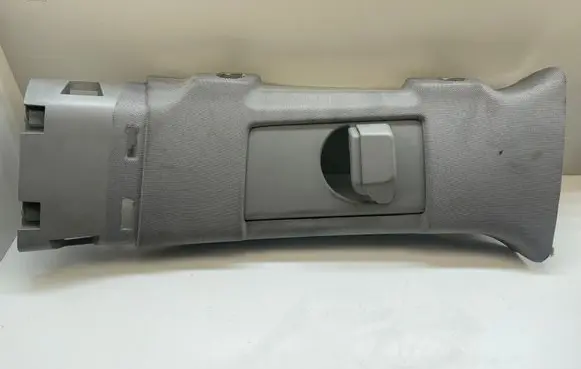 Cadillac Escalade IV (B) pillar trim (top) 23281820 05038049 22825145